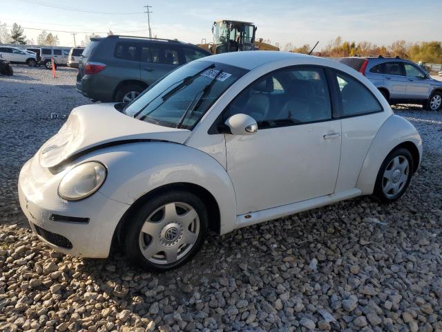 VOLKSWAGEN NEW BEETLE 2010 with VIN 3VWPW3AG8AM019823 - Photo from auction