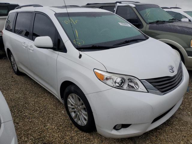 Photo 4 from auction – 2014 TOYOTA SIENNA XLE with VIN 5TDYK3DC6ES448069