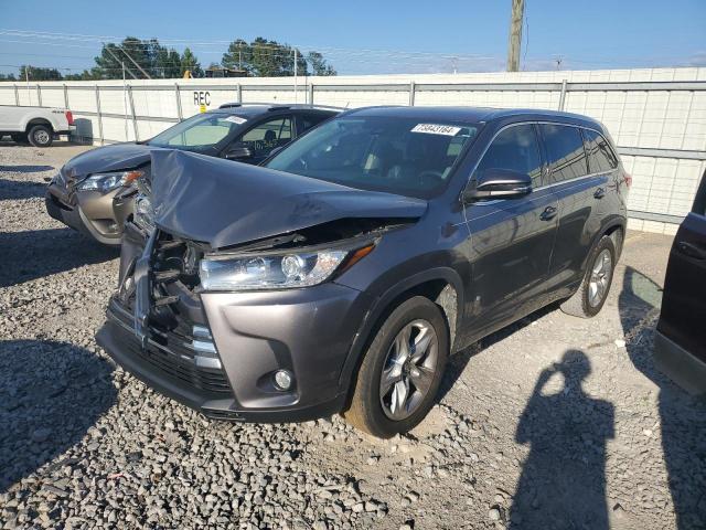 TOYOTA HIGHLANDER 2018 with VIN 5TDYZRFH5JS282371 - Photo from auction