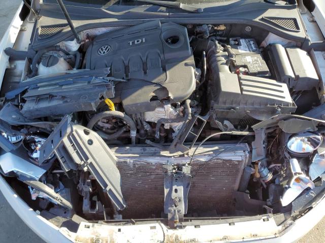 Photo 11 from auction – 2015 VOLKSWAGEN PASSAT SEL with VIN 1VWCV7A39FC095694
