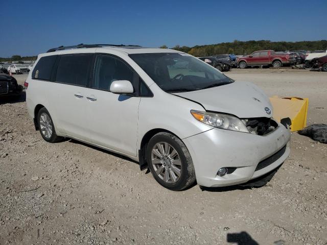 Photo 4 from auction – 2011 TOYOTA SIENNA XLE with VIN 5TDYK3DC8BS053144