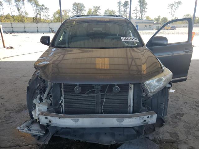 Photo 5 from auction – 2013 TOYOTA HIGHLANDER with VIN 5TDZA3EH3DS045442