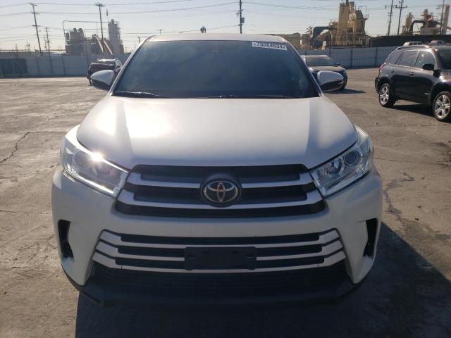 Photo 5 from auction – 2018 TOYOTA HIGHLANDER with VIN 5TDZARFHXJS034323