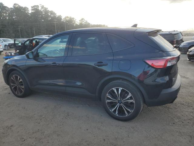 Photo 2 from auction – 2021 FORD ESCAPE SE with VIN 1FMCU0G68MUB00935