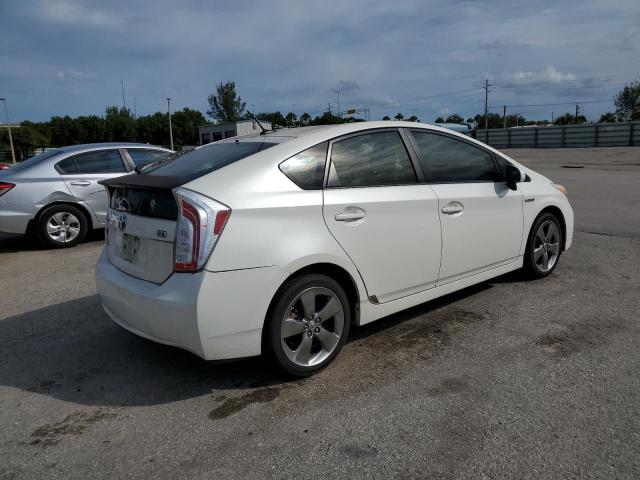 Photo 3 from auction – 2013 TOYOTA PRIUS with VIN JTDKN3DUXD1647479