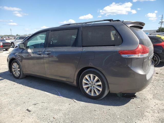 Photo 2 from auction – 2012 TOYOTA SIENNA XLE with VIN 5TDYK3DC3CS182037