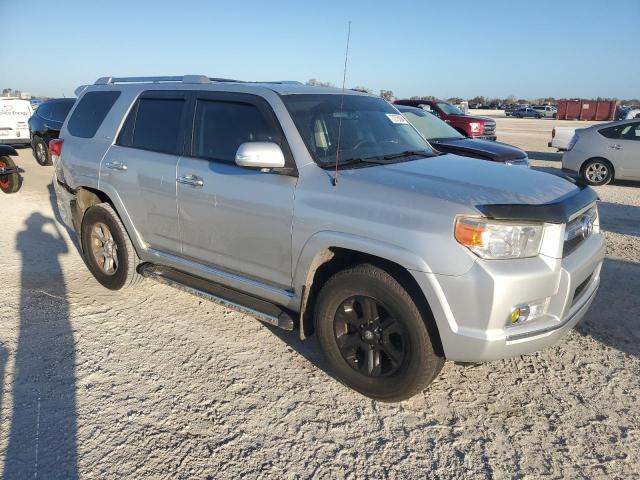 Photo 4 from auction – 2013 TOYOTA 4RUNNER SR with VIN JTEBU5JR8D5138204
