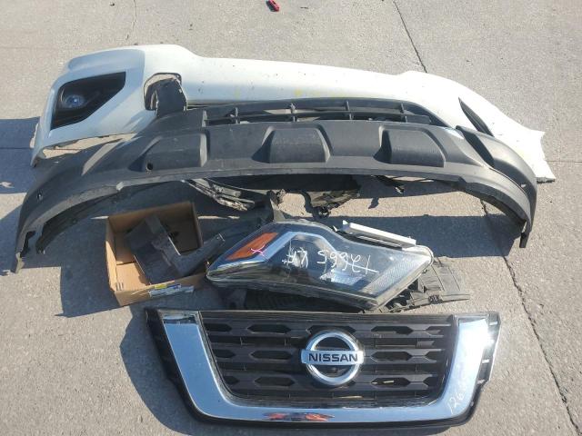 Photo 13 from auction – 2017 NISSAN PATHFINDER with VIN 5N1DR2MNXHC681735