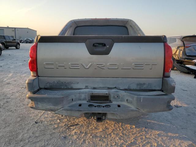 Photo 6 from auction – 2002 CHEVROLET AVALANCHE with VIN 3GNEC13T02G108780