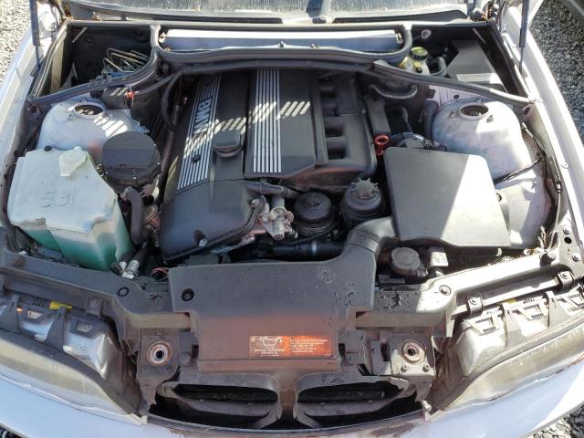 Photo 11 from auction – 2001 BMW 330 CI with VIN WBABS53421EV85003