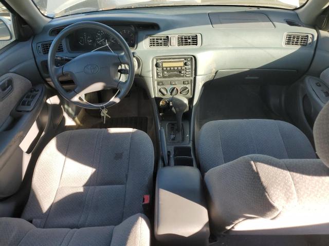 Photo 8 from auction – 2000 TOYOTA CAMRY CE with VIN 4T1BG28K4YU679406