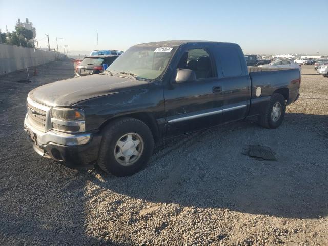 GMC NEW SIERRA 2004 z numerem VIN 2GTEC19T241406842 - Zdjęcie z aukcji