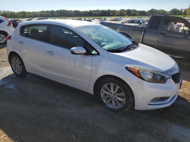 Foto 4 de la subasta – 2014 KIA FORTE EX con VIN KNAFX5A88E5163476