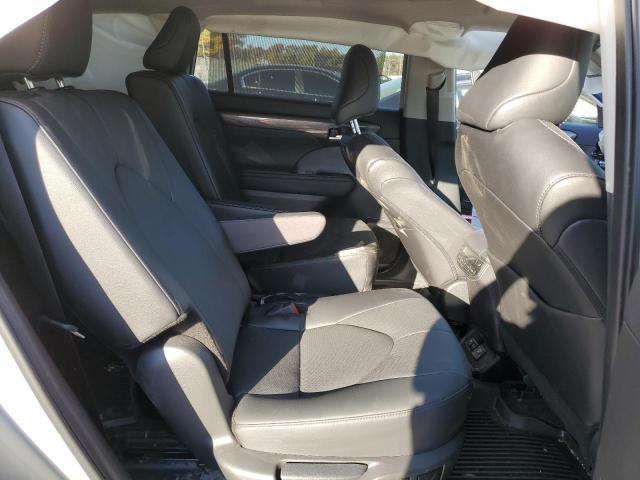 Photo 11 from auction – 2024 TOYOTA HIGHLANDER with VIN 5TDEBRCH0RS142347