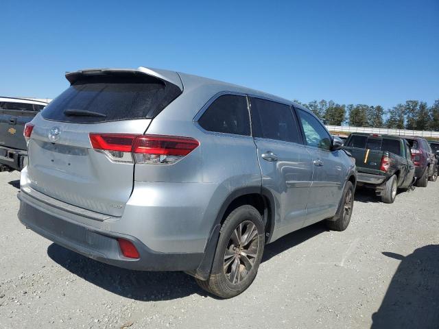 Photo 3 from auction – 2018 TOYOTA HIGHLANDER with VIN 5TDBZRFH6JS913330