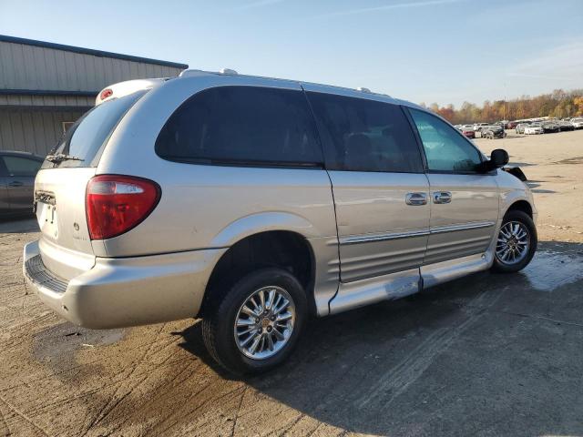 Photo 3 from auction – 2002 CHRYSLER TOWN & COU with VIN 2C8GP64LX2R545504