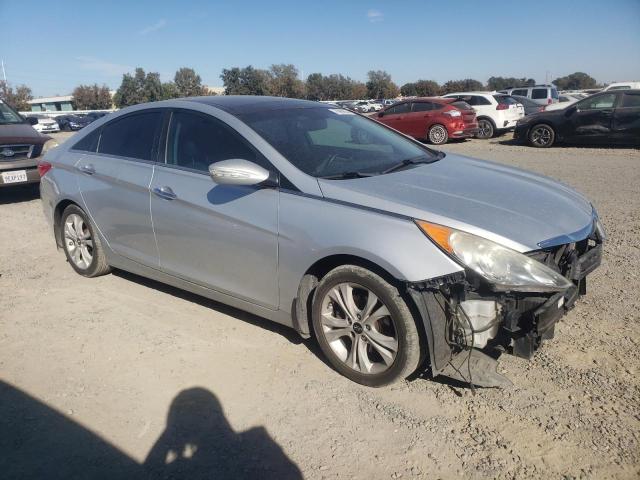 Photo 4 from auction – 2013 HYUNDAI SONATA SE with VIN 5NPEC4AC2DH538320