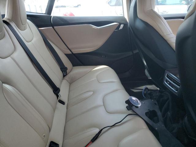 Photo 11 from auction – 2016 TESLA MODEL S with VIN 5YJSA1E20GF129938