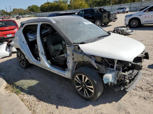 Photo 4 from auction – 2019 NISSAN KICKS S with VIN 3N1CP5CU3KL537524