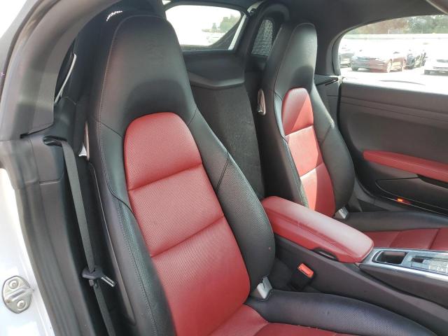 Photo 10 from auction – 2021 PORSCHE BOXSTER S with VIN WP0CB2A86MS225122