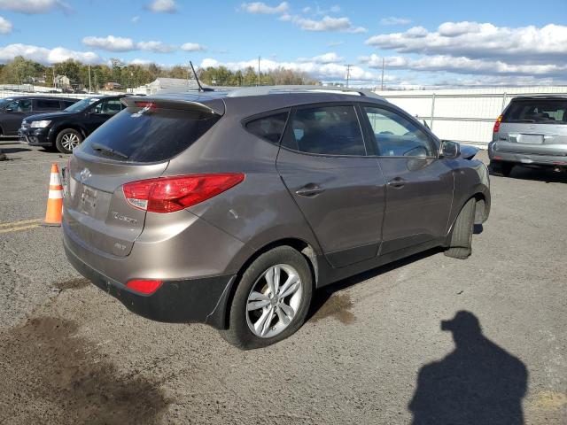 Photo 3 from auction – 2011 HYUNDAI TUCSON GLS with VIN KM8JUCAC2BU203563