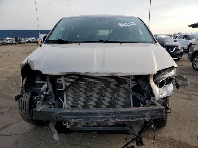 Photo 5 from auction – 2016 CHRYSLER TOWN & COU with VIN 2C4RC1JGXGR232363