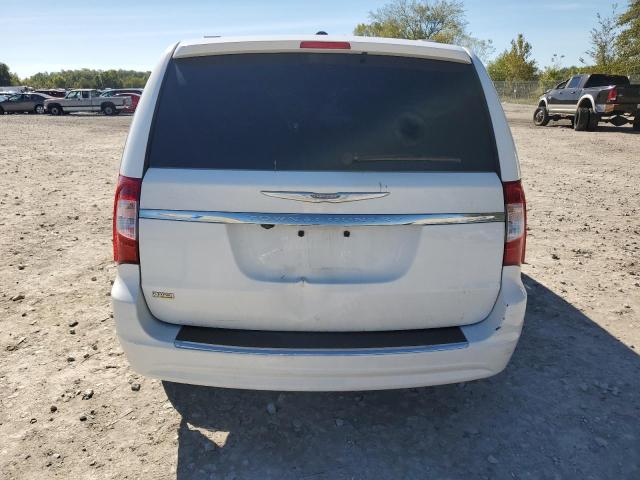 Photo 6 from auction – 2016 CHRYSLER TOWN & COU with VIN 2C4RC1BG9GR165401