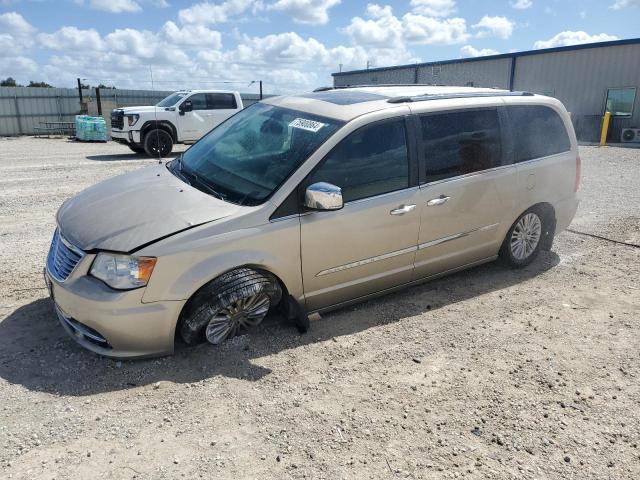 Photo 1 from auction – 2013 CHRYSLER TOWN & COU with VIN 2C4RC1GG3DR695772