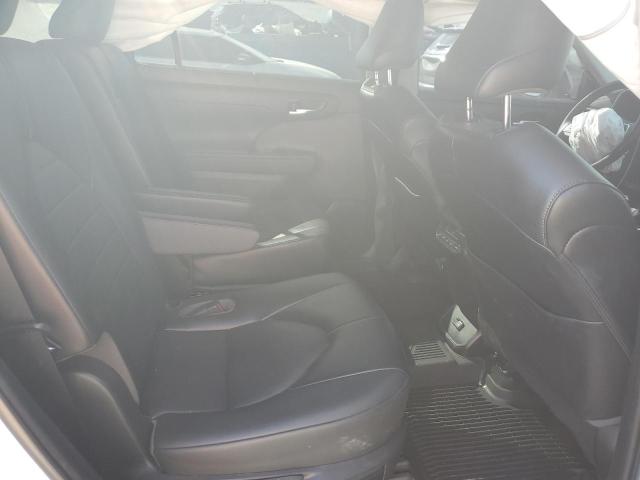 Photo 11 from auction – 2022 TOYOTA HIGHLANDER with VIN 5TDGZRAH2NS542525