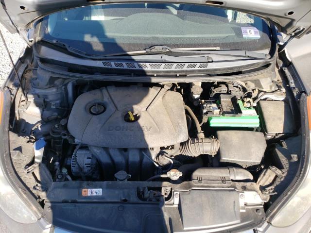 Photo 11 from auction – 2013 HYUNDAI ELANTRA GL with VIN 5NPDH4AE3DH355877