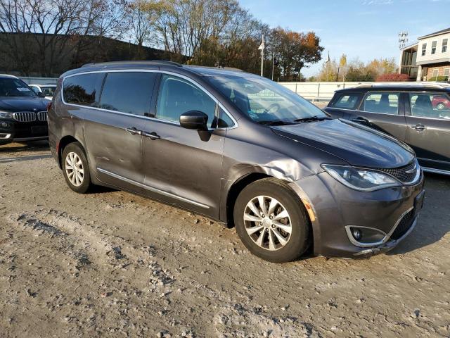 Photo 4 from auction – 2017 CHRYSLER PACIFICA T with VIN 2C4RC1BG9HR571888
