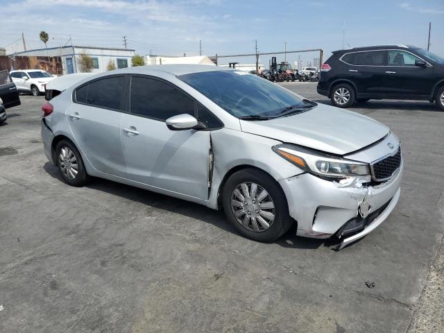 Photo 4 from auction – 2017 KIA FORTE LX with VIN 3KPFK4A71HE017156