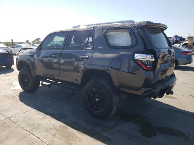 Photo 2 from auction – 2018 TOYOTA 4RUNNER SR with VIN JTEZU5JR2J5176179