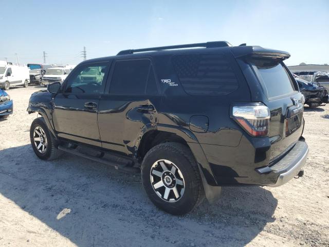 Photo 2 from auction – 2020 TOYOTA 4RUNNER SR with VIN JTEBU5JR7L5753874