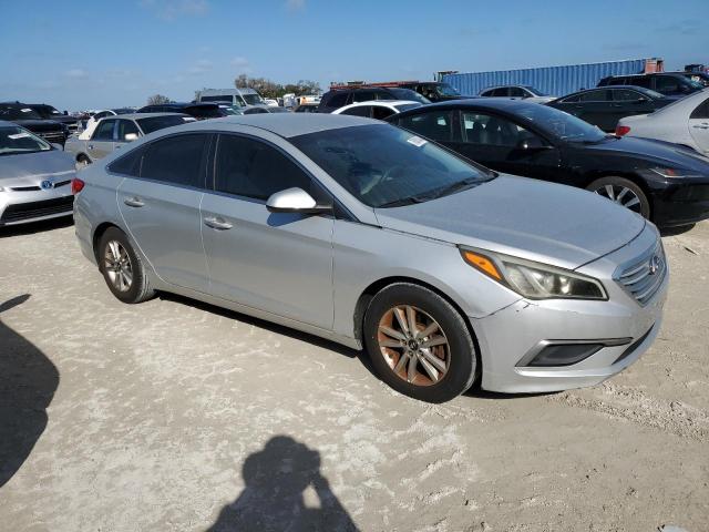 Photo 4 from auction – 2016 HYUNDAI SONATA SE with VIN 5NPE24AF7GH351320