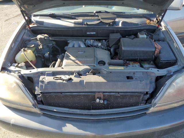 Photo 11 from auction – 2000 LEXUS RX 300 with VIN JT6HF10U6Y0136792