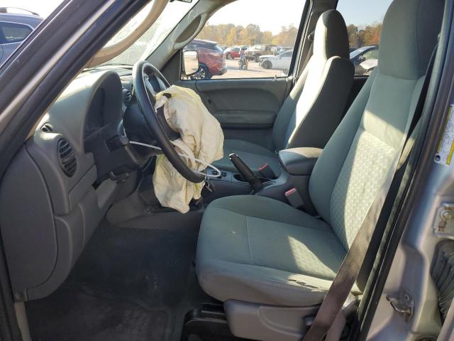 Photo 7 from auction – 2005 JEEP LIBERTY SP with VIN 1J4GL48K35W658025