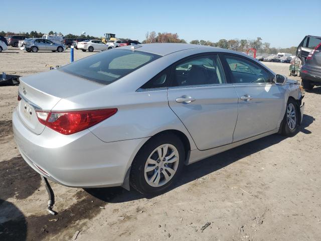 Photo 3 from auction – 2012 HYUNDAI SONATA GLS with VIN 5NPEB4AC5CH336962