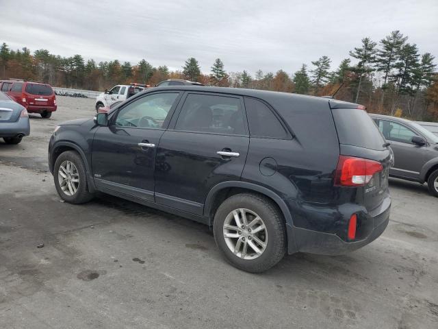 Photo 2 from auction – 2015 KIA SORENTO LX with VIN 5XYKTCA65FG624030