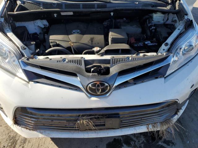 Photo 12 from auction – 2018 TOYOTA SIENNA XLE with VIN 5TDYZ3DC2JS947960