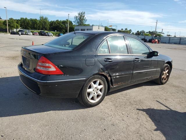 Photo 3 from auction – 2002 MERCEDES-BENZ C 240 with VIN WDBRF61J52F237906
