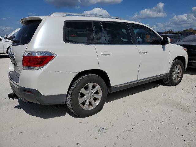 Photo 3 from auction – 2011 TOYOTA HIGHLANDER with VIN 5TDZK3EH8BS047164