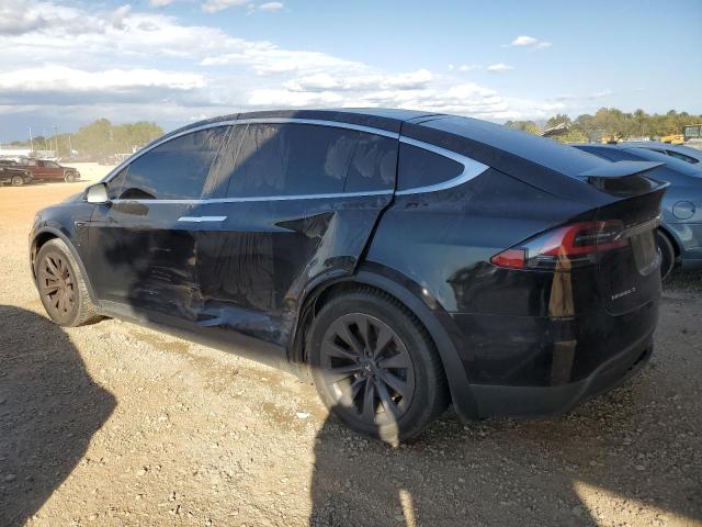 Photo 2 from auction – 2018 TESLA MODEL X with VIN 5YJXCDE2XJF091143