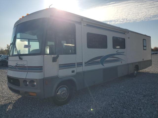 Photo 2 from auction – 2000 WINNEBAGO ITASCA with VIN 1FCNF53S2Y0A07140