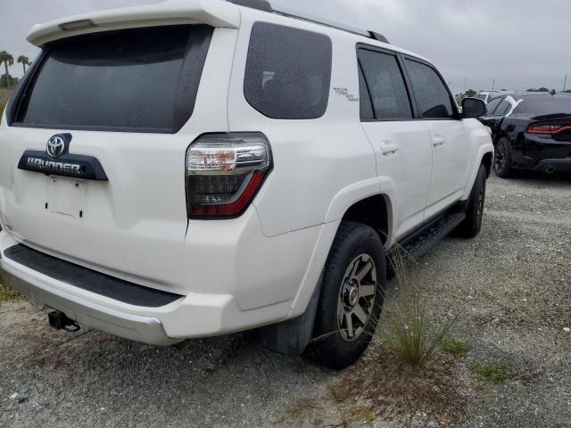 Photo 3 from auction – 2018 TOYOTA 4RUNNER SR with VIN JTEBU5JR3J5516490