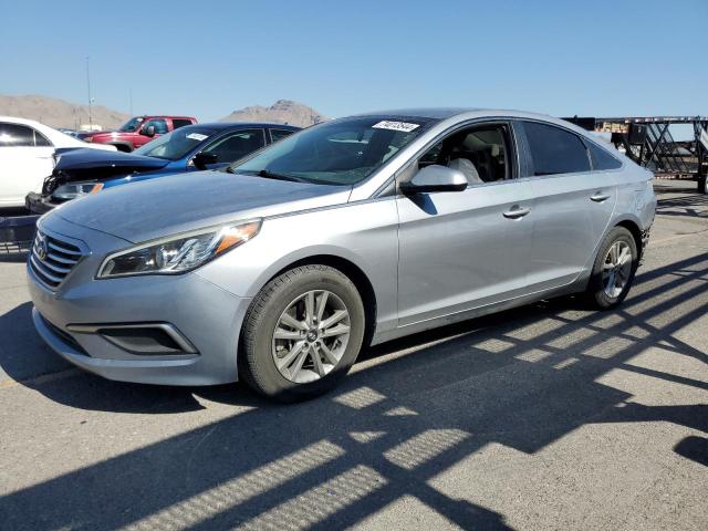 HYUNDAI SONATA SE 2017 with VIN 5NPE24AF3HH520833 - Photo from auction