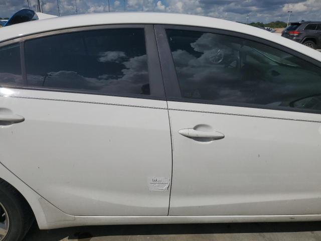 Photo 12 from auction – 2018 KIA FORTE LX with VIN 3KPFL4A75JE239119