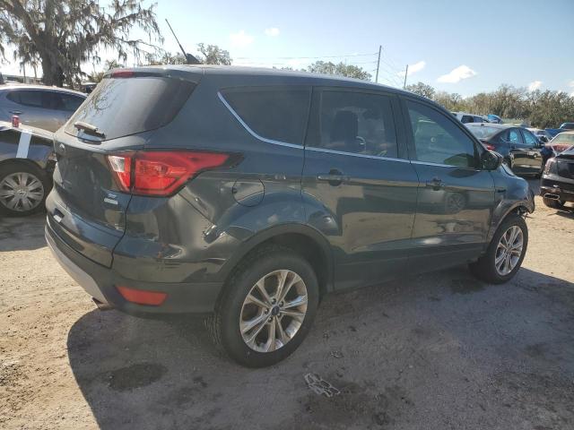 Photo 3 from auction – 2019 FORD ESCAPE SE with VIN 1FMCU0GD7KUB02400