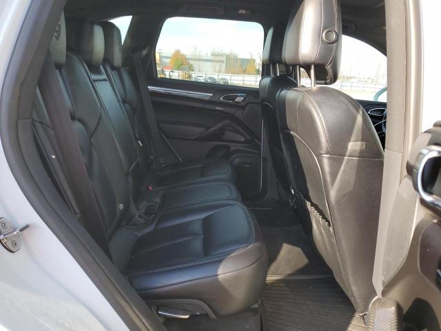 Photo 11 from auction – 2017 PORSCHE CAYENNE SE with VIN WP1AE2A28HLA74518