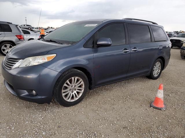 TOYOTA SIENNA XLE 2014 with VIN 5TDYK3DC3ES438082 - Photo from auction